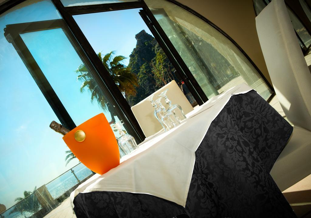 Elihotel SantʼAlessio Siculo المظهر الخارجي الصورة