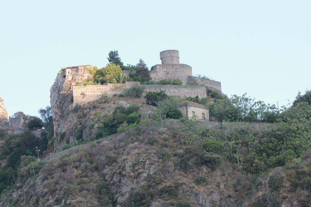 Elihotel SantʼAlessio Siculo المظهر الخارجي الصورة